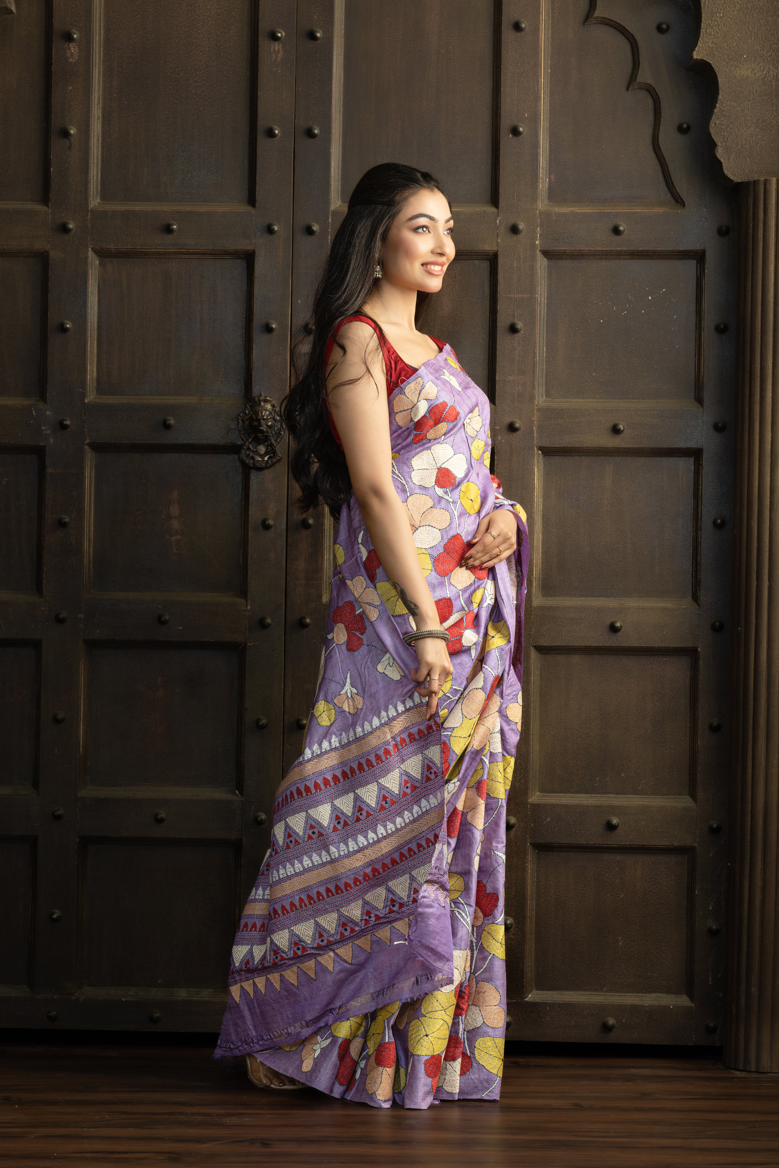 Exclusive Gachi by Gachi Tussar with Katha stitch in mauve base colour designer saree.
