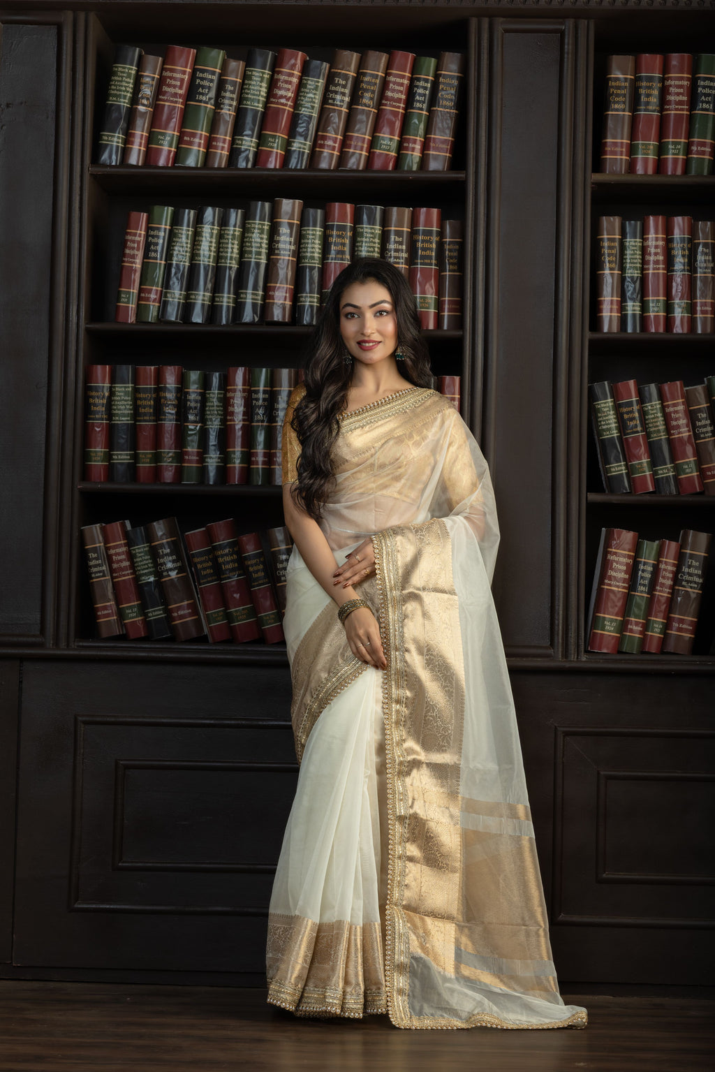 Ivory Kora Organza Lace Banarasi Saree | Elegant ivory kora organza Banarasi saree with designer lace detailing and airy drape