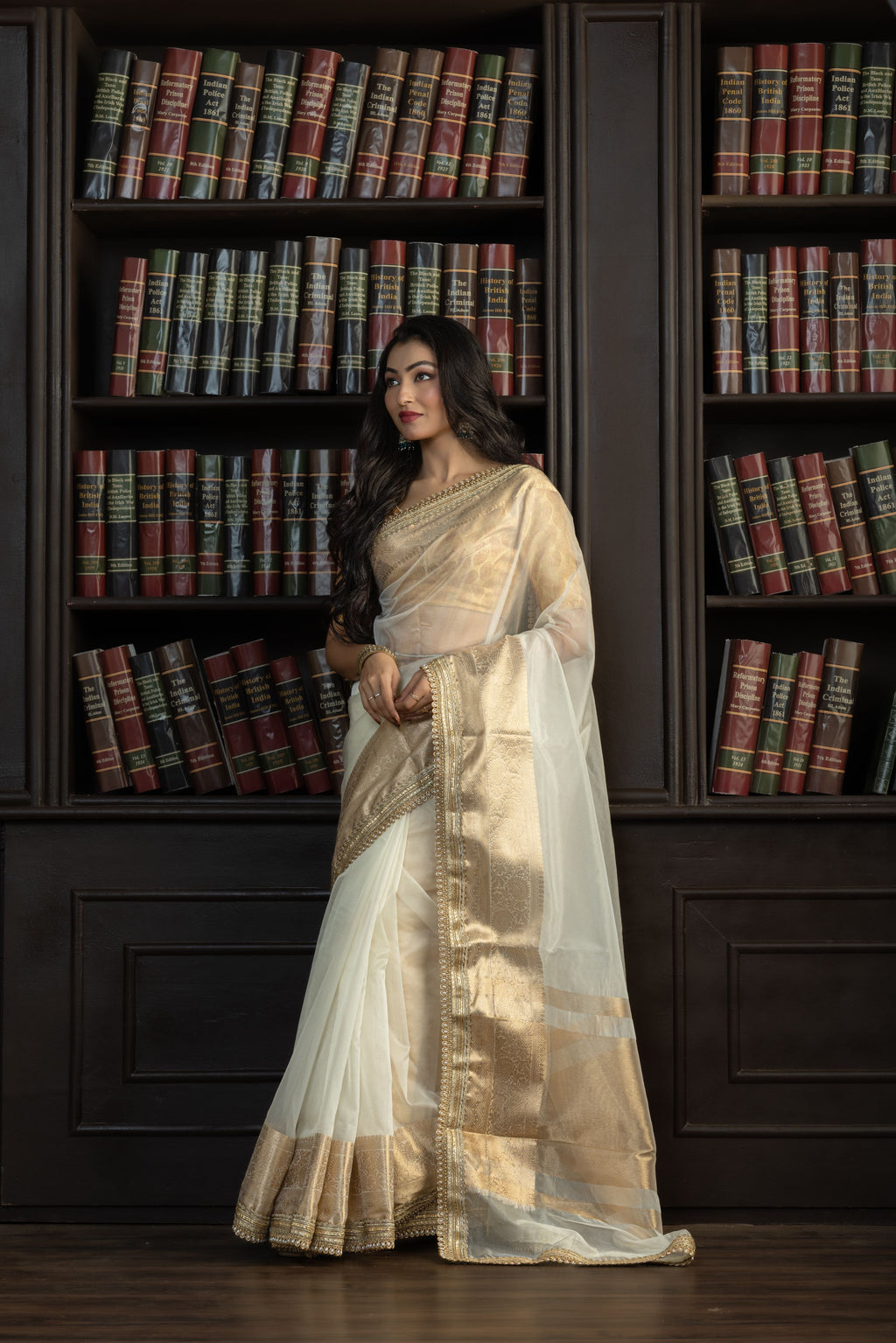 Ivory Kora Organza Lace Banarasi Saree | Elegant ivory kora organza Banarasi saree with designer lace detailing and airy drape