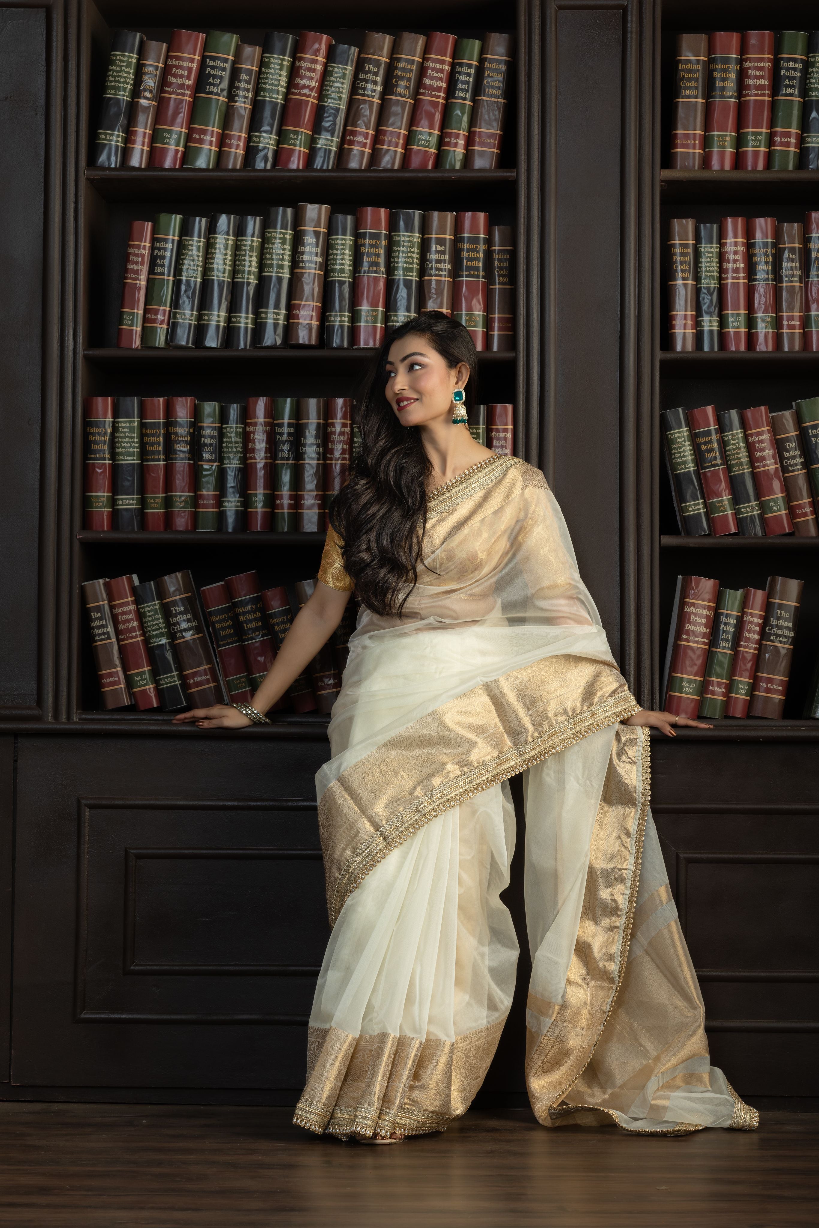 Ivory Kora Organza Lace Banarasi Saree | Elegant ivory kora organza Banarasi saree with designer lace detailing and airy drape