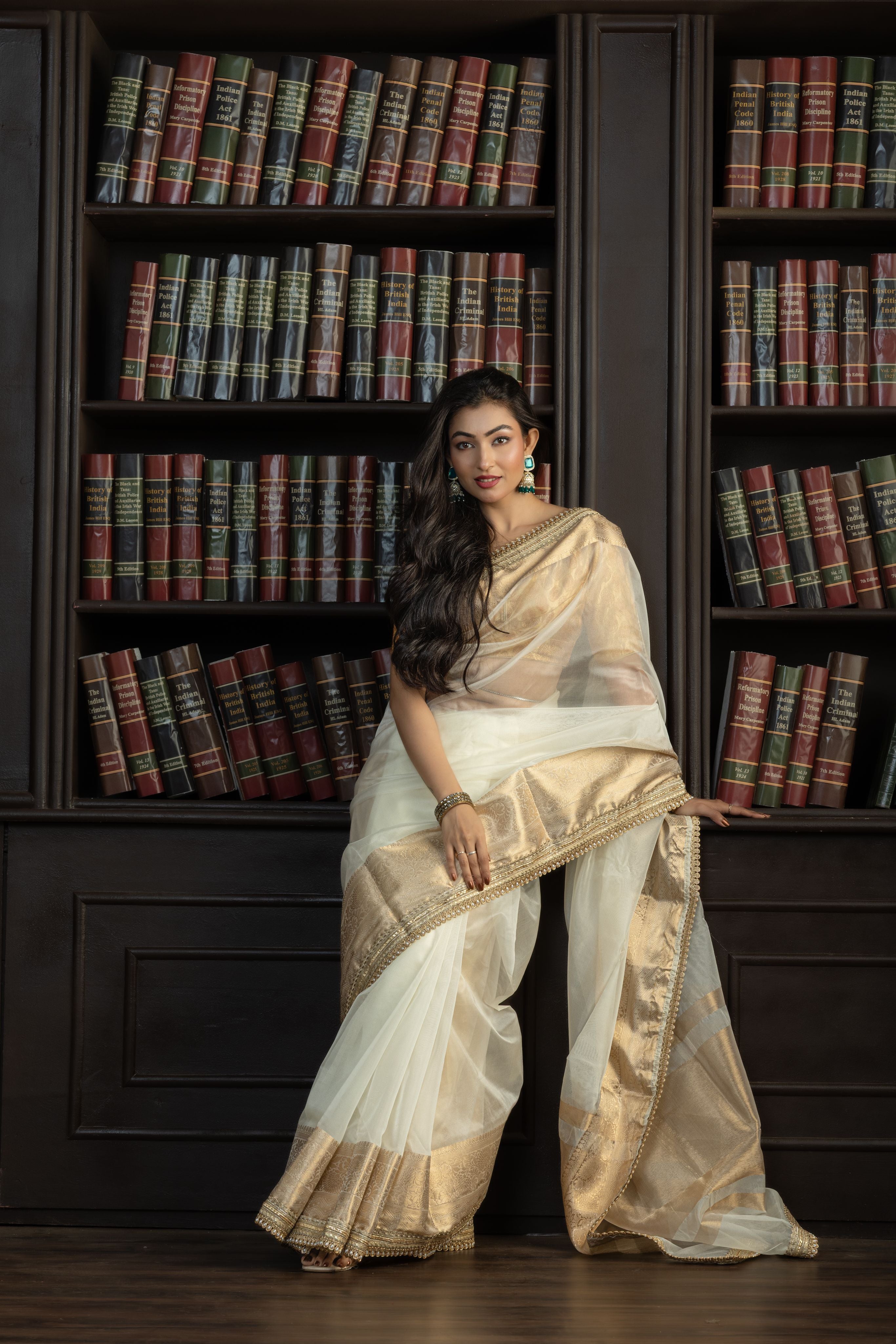 Ivory Kora Organza Lace Banarasi Saree | Elegant ivory kora organza Banarasi saree with designer lace detailing and airy drape