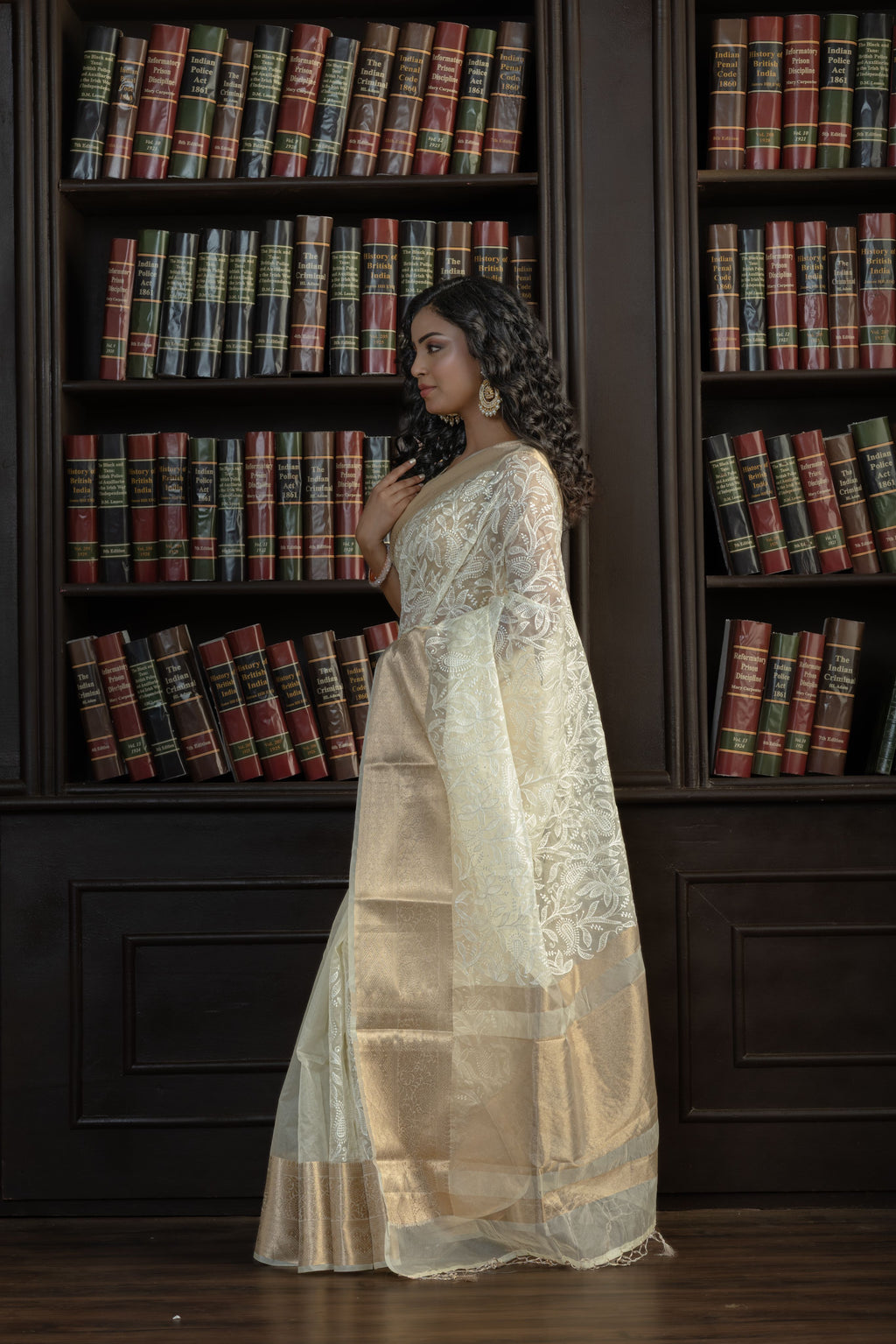 Ivory Organza Silk Chikankari Banarasi Saree | Graceful ivory organza silk Banarasi saree with traditional Chikankari embroidery