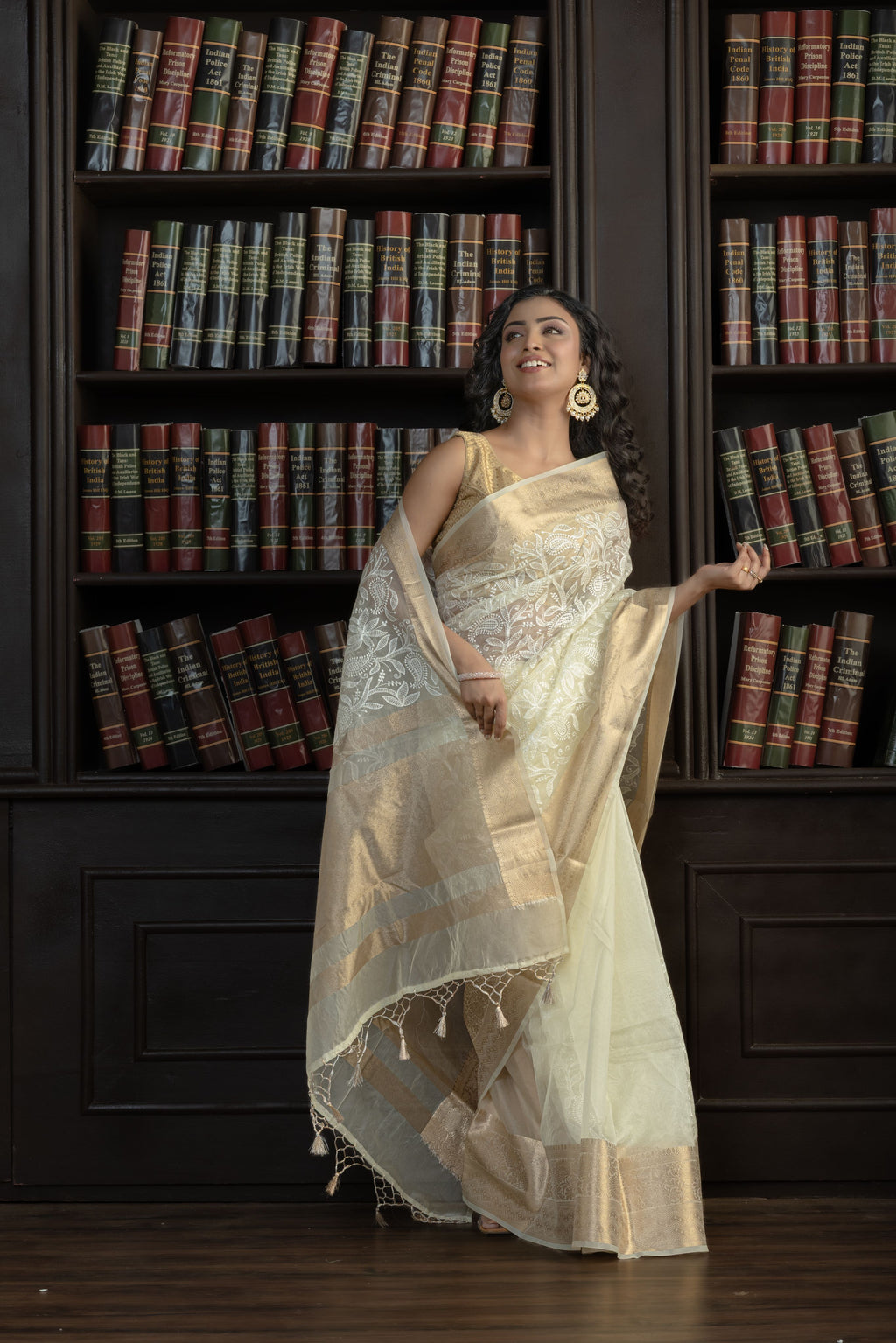 Ivory Organza Silk Chikankari Banarasi Saree | Graceful ivory organza silk Banarasi saree with traditional Chikankari embroidery