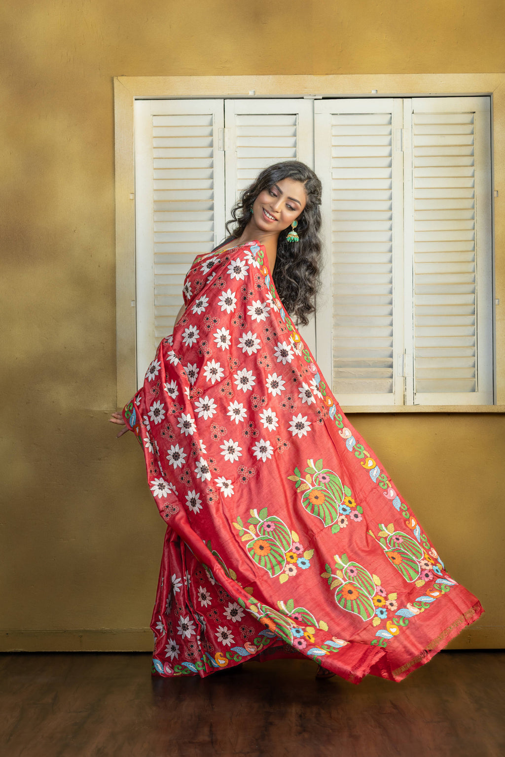 Exclusive Gachi by Gachi Tussar with multi-colour Katha stitch in red base colour designer saree